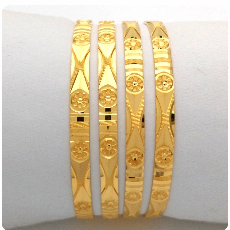 GOLD HALLMARK KHILA BANGLE - HKP1105
