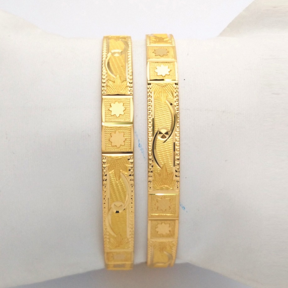 GOLD HALLMARK KHILA BANGLE - PK1034