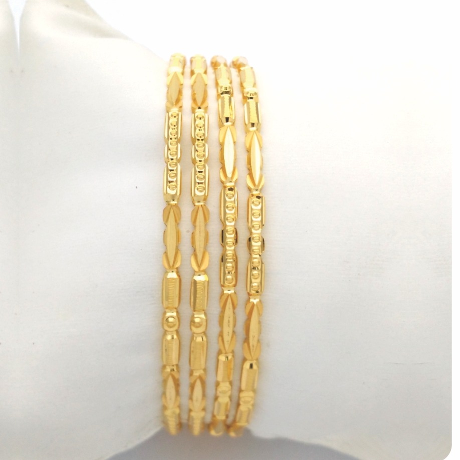 Gold hallmark goal dia bangle - gd915