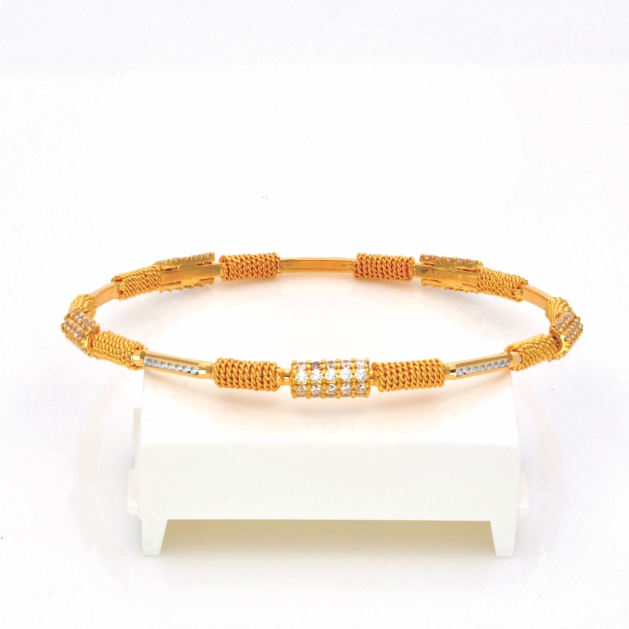 GOLD HALLMARK CASTING STONE BANGLE - CCT857