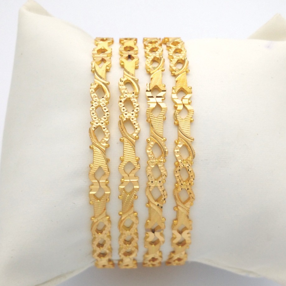 GOLD HALLMARK RAWA BANGLE - 2LR822