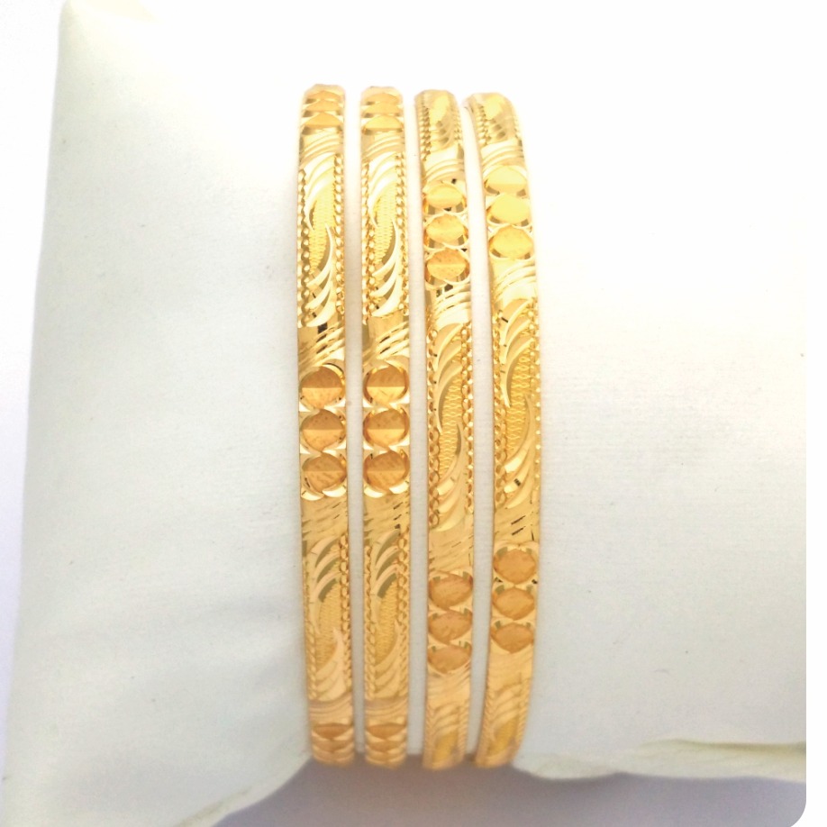 GOLD HALLMARK KANAS BANGLE - DP804