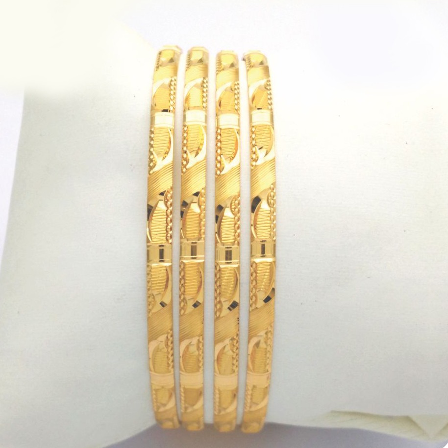 Gold hallmark PLAIN bangle - DP800