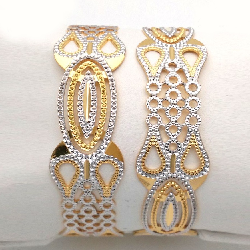 Gold Hallmark CNV bangle - CP572