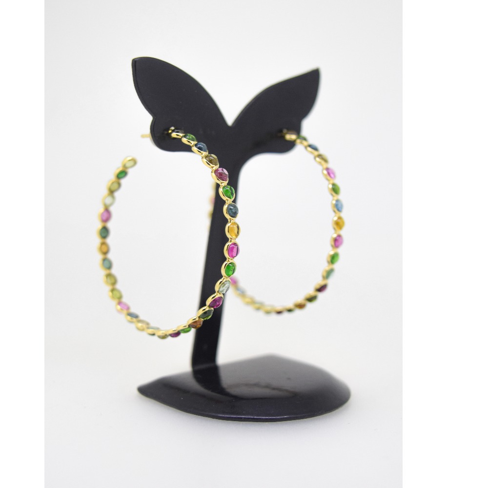 Hoop earring in 18K gold, with multi-sapphire gem stone