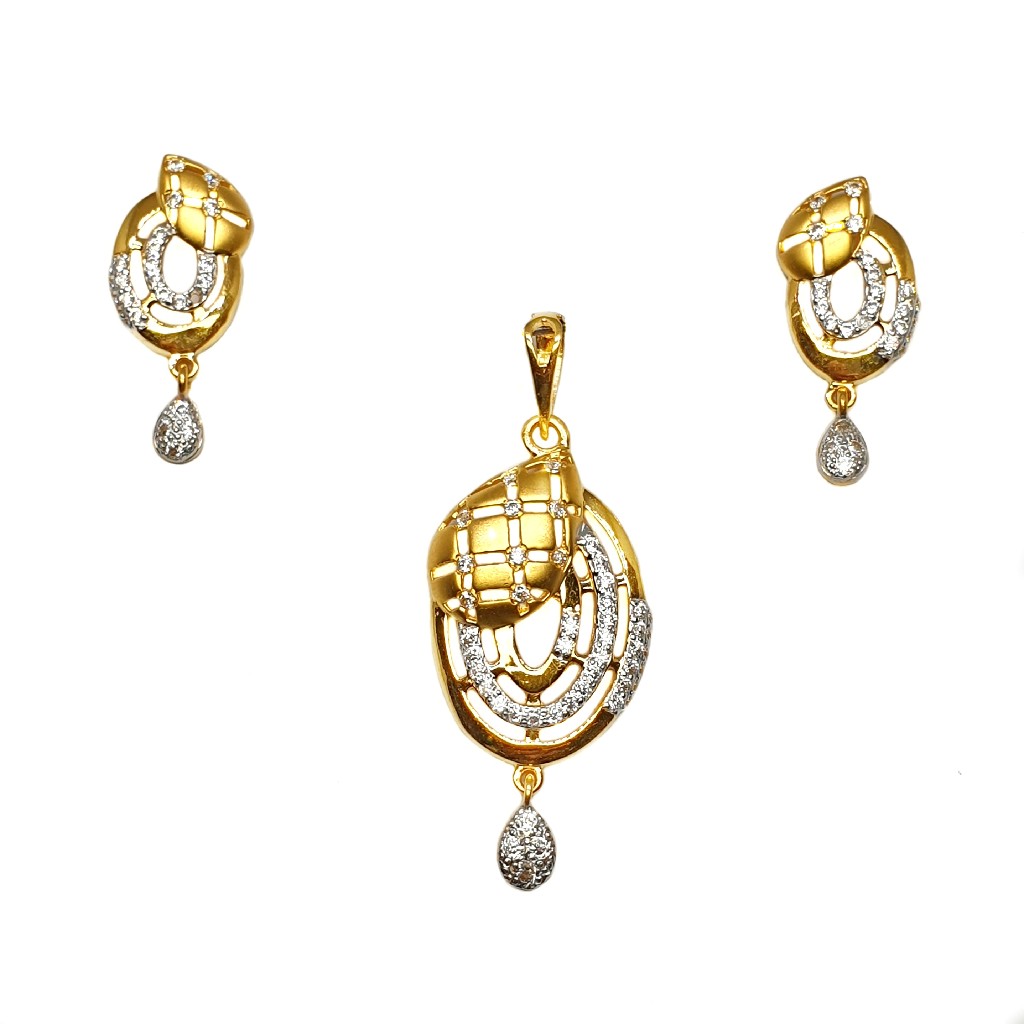 22K Gold Oval Shape Matte Finish Designer Pendant Set MGA - PTG0135