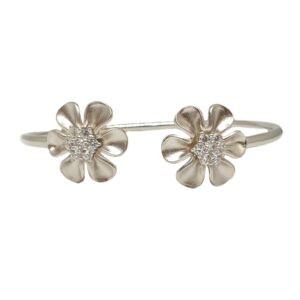 925 Sterling Silver Flower Shaped Designer Bracelet MGA - BRS1739