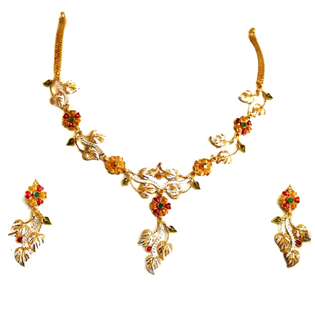 916 gold  Lightweight Flower Shaped Necklace Set MGA - GN062