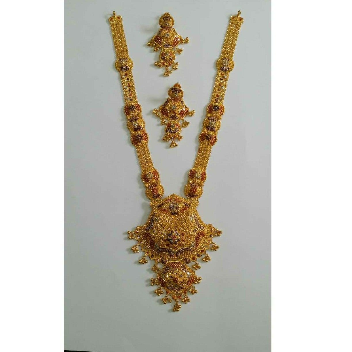 22KT Yellow Gold Ladies Vertical Necklace Set
