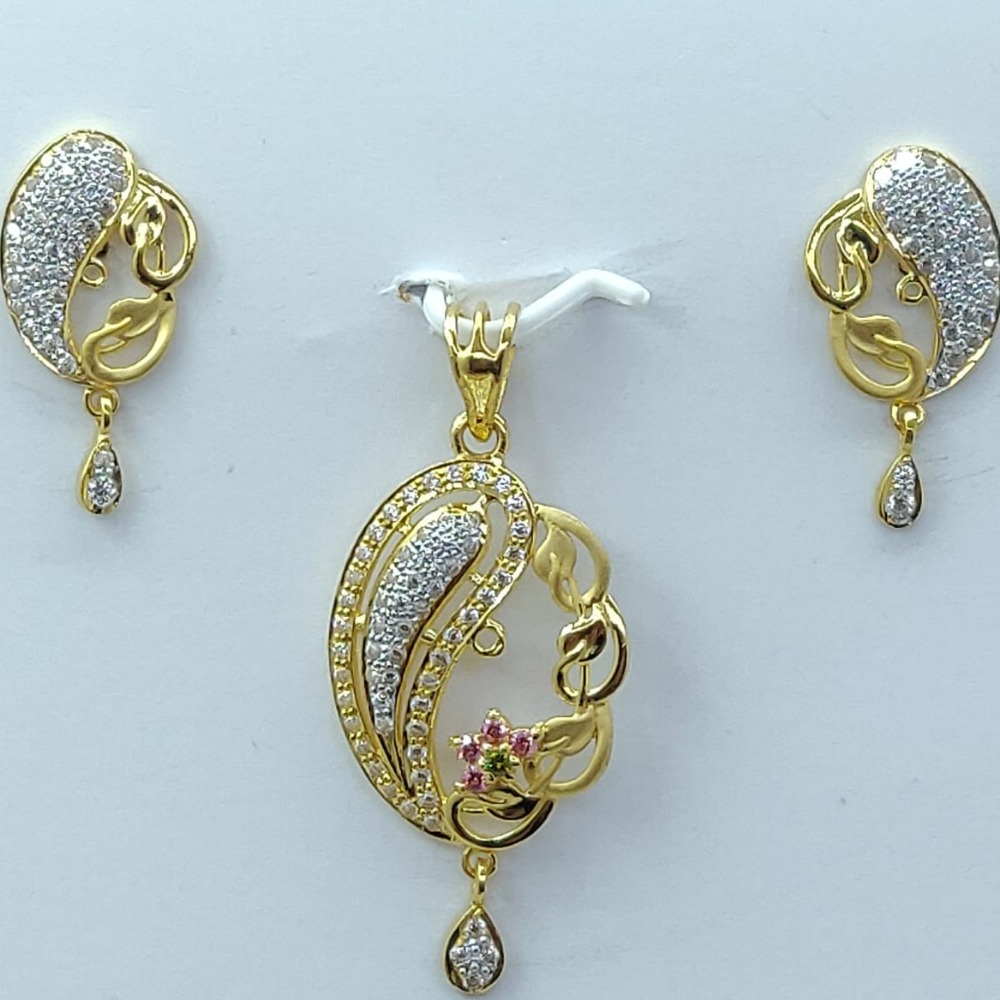 Gold Delicate Pendant Set lMJ-547