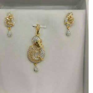 22K / 916 Gold Classic Attractive Pendant Set