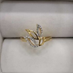 22K Gold Ladies Leaf Diamond Ring