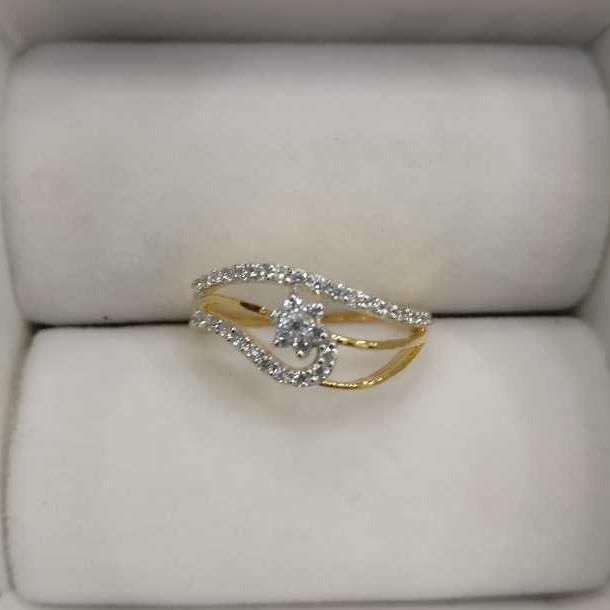 22K Gold Ladies Attractive Casting Ring