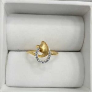 Gold Ladies Casting Designer Ring
