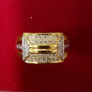 22KT Gold Stylish Diamond Ring