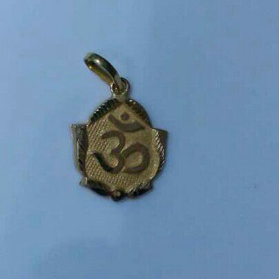 22K / 916 Yellow Gold Designer Om Pendant