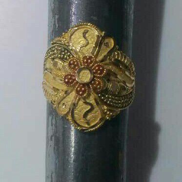 22K / 916 Gold Modern Ladies Ring