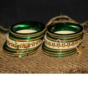 22K/916 Gold Fancy Ladies Bangle