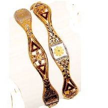 22K / 916 Yellow Gold Designer Flower Vakiya Kadli