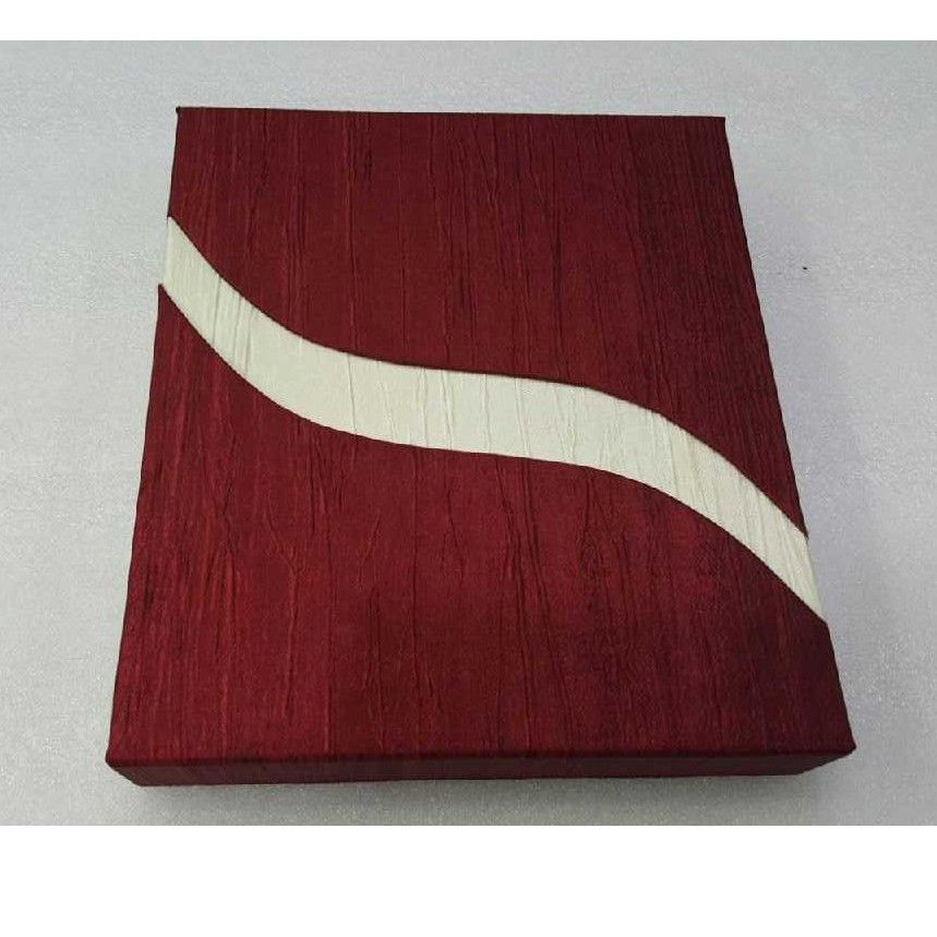 Modern paper jewellery box