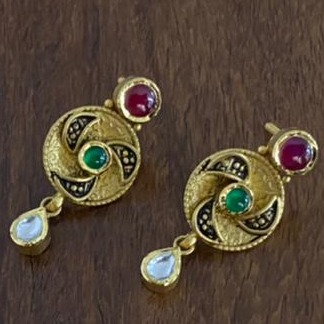 916 Gold Hallmark Stylish Kundan Design Gold Necklace Set - Image 2