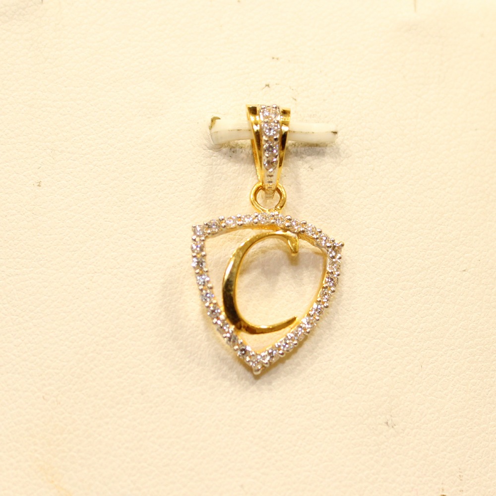 22KT Gold Ladies indian Designer Letter ' C ' Pendant - Image 2