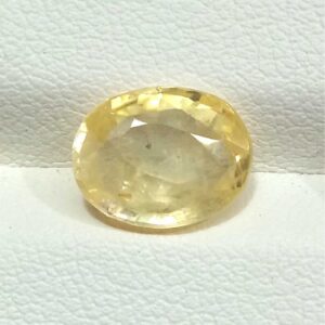 3.40ct oval yellow yellow-sapphire-pukhraj