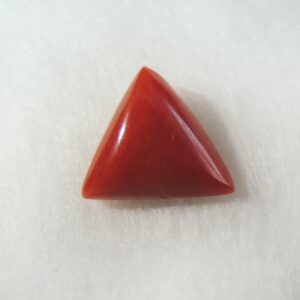 3.55ct triangle natural red-coral (mungaa) KBG-C015