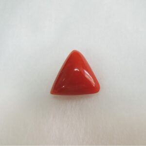 3.14ct (3.45 ratti) triangle natural red-coral (mungaa) KBG-C011