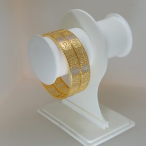 916 Plain Gold 2 piece Bangles