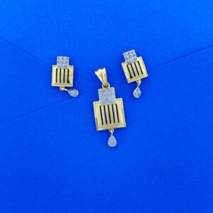 916 gold shine with diamond pendant set