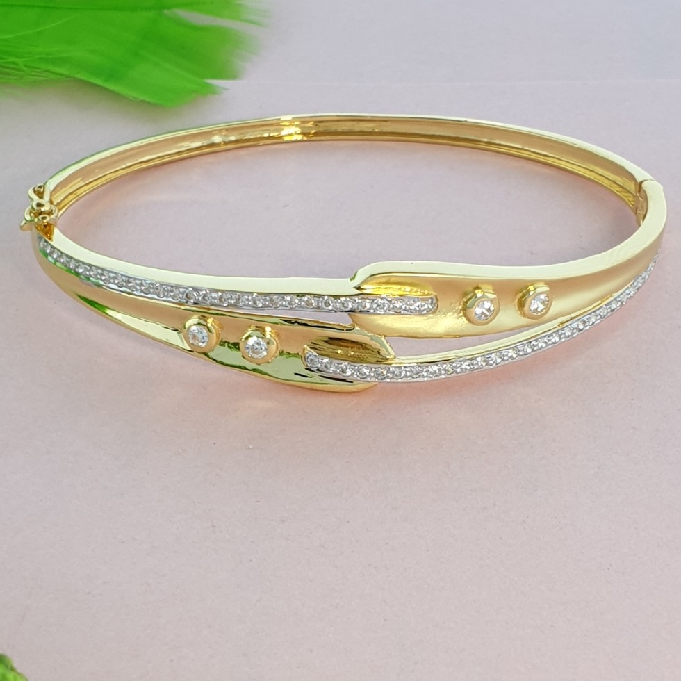 ladies kada
