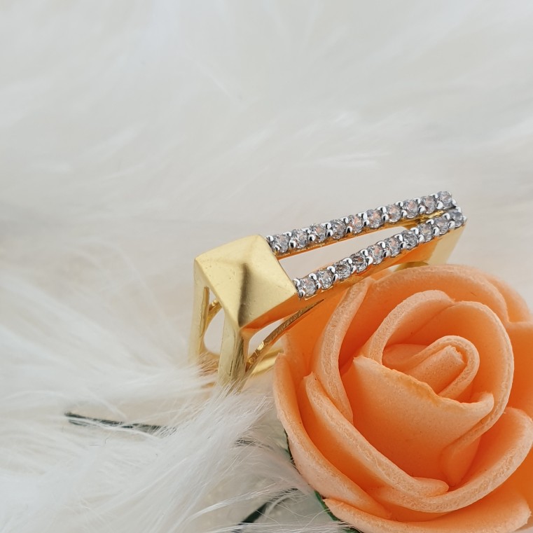 22 c ladies ring