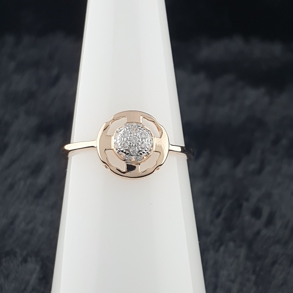 round ladies ring
