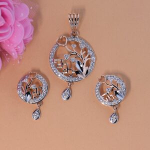 round heart Pendant set