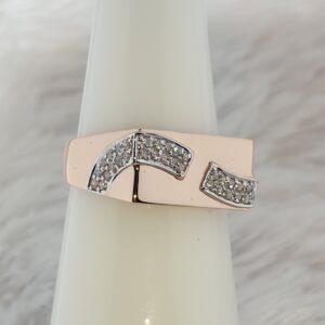 engagement ring