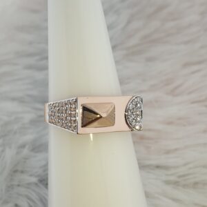 pyramid Gents ring