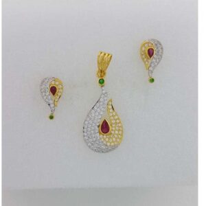22KT Gold Prong Diamond Pendant set