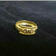 22K Gold Ladies Indian Fancy Ring Yellow