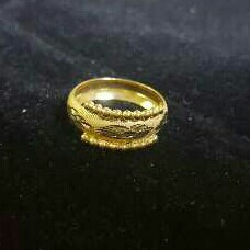 22K Gold Ladies Indian Fancy Ring Yellow