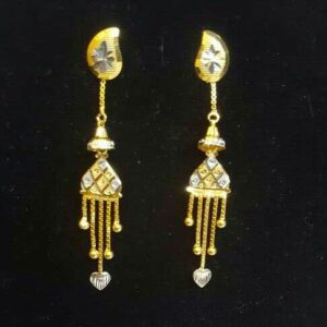 Gold Ladies Vertical Fancy Soidora Earrings