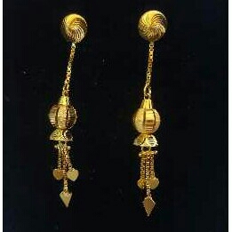 Gold Ladies Vertical Fancy Soidora Earrings