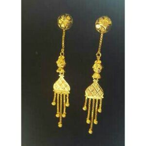 Gold Ladies Vertical Fancy soidora Earrings