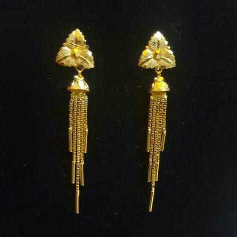 Gold Ladies Vertical Fancy Soidora Earrings Yellow