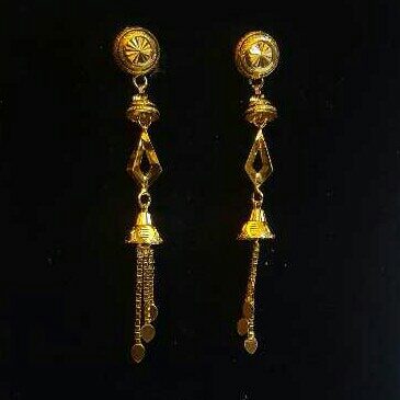 Gold ladies Fancy Vertical Soidora Earrings