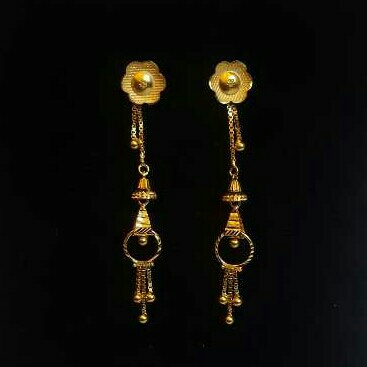Gold Ladies Vertical Fancy Soidora Earrings Yellow