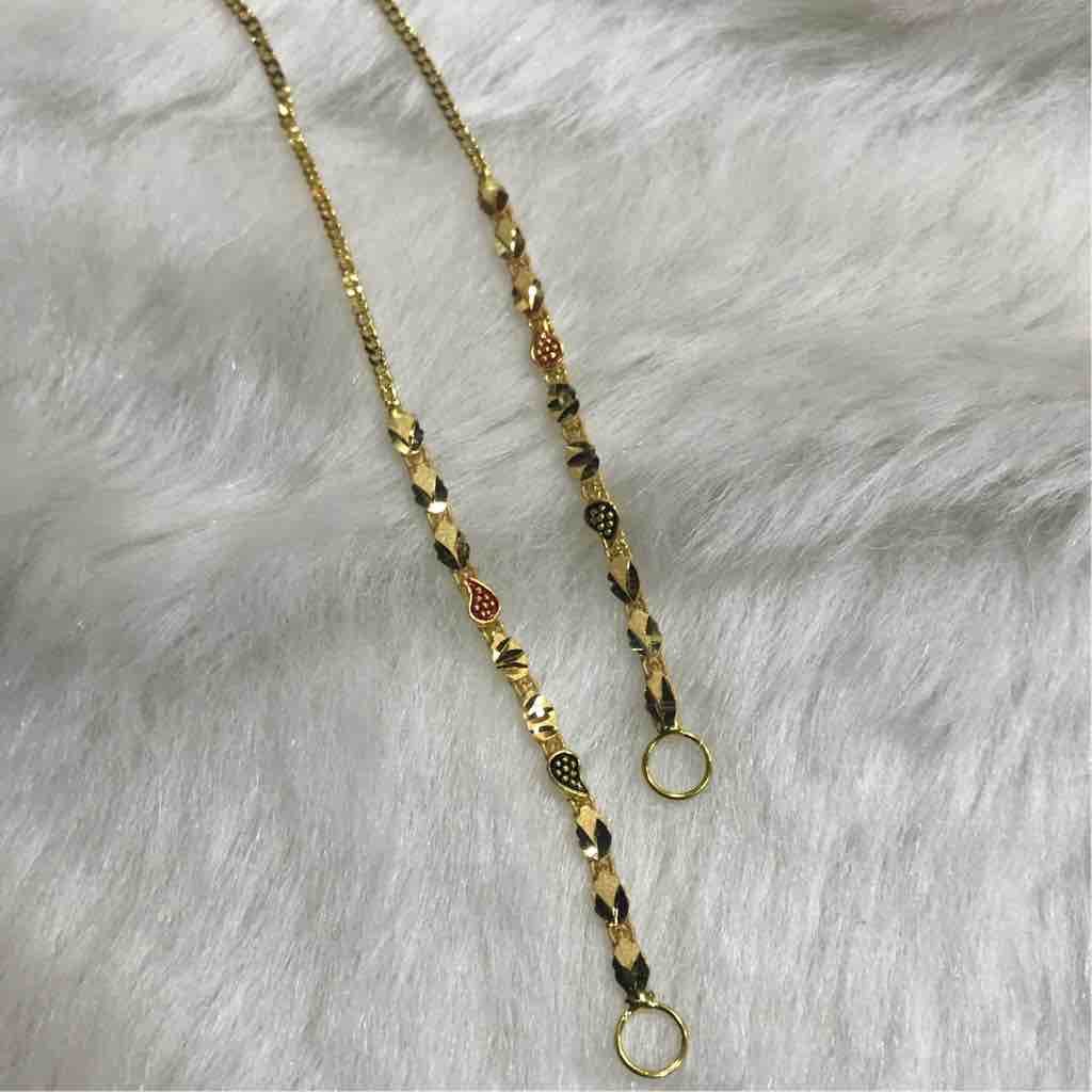Stylish 18KT gold Earchain