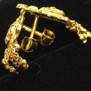 18 kT Gold Stylish Butti