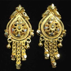18 kT Gold Stylish Butti