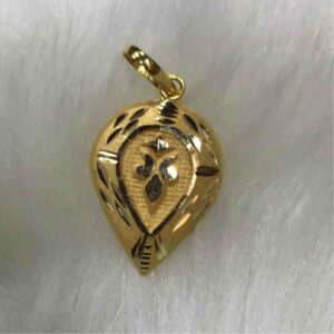 916 Delicate Gold pendant